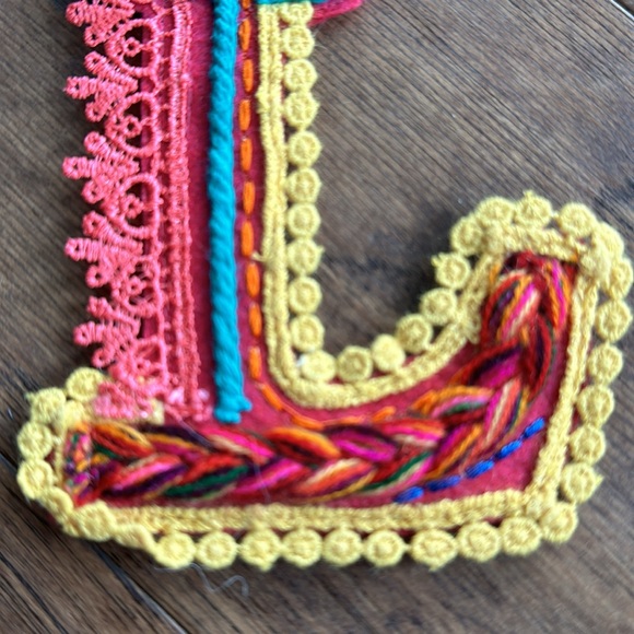 ⛄️ 50% off⛄️ Felt Letter L Ornament /Present Topper - Picture 3 of 4